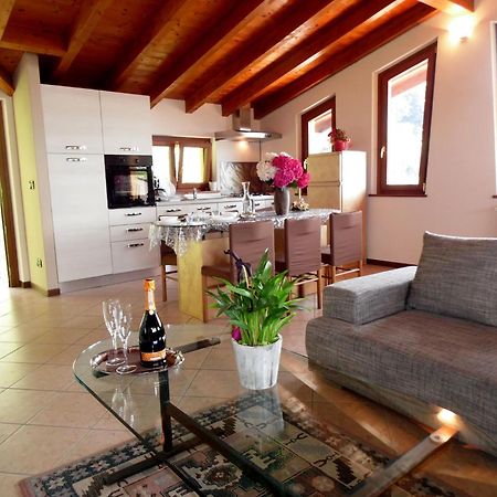 Villa In Pisogne With Pool Garden And Lake View מראה חיצוני תמונה