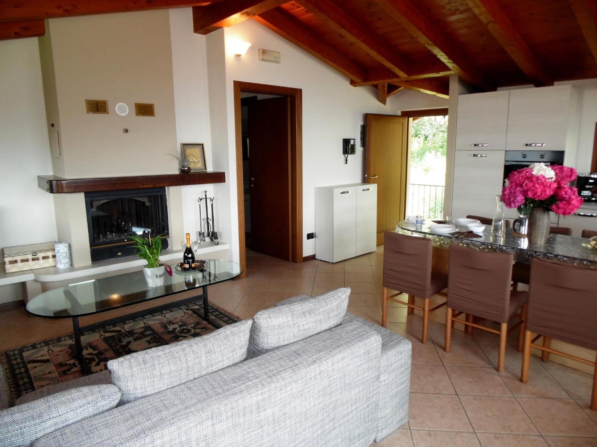 Villa In Pisogne With Pool Garden And Lake View מראה חיצוני תמונה