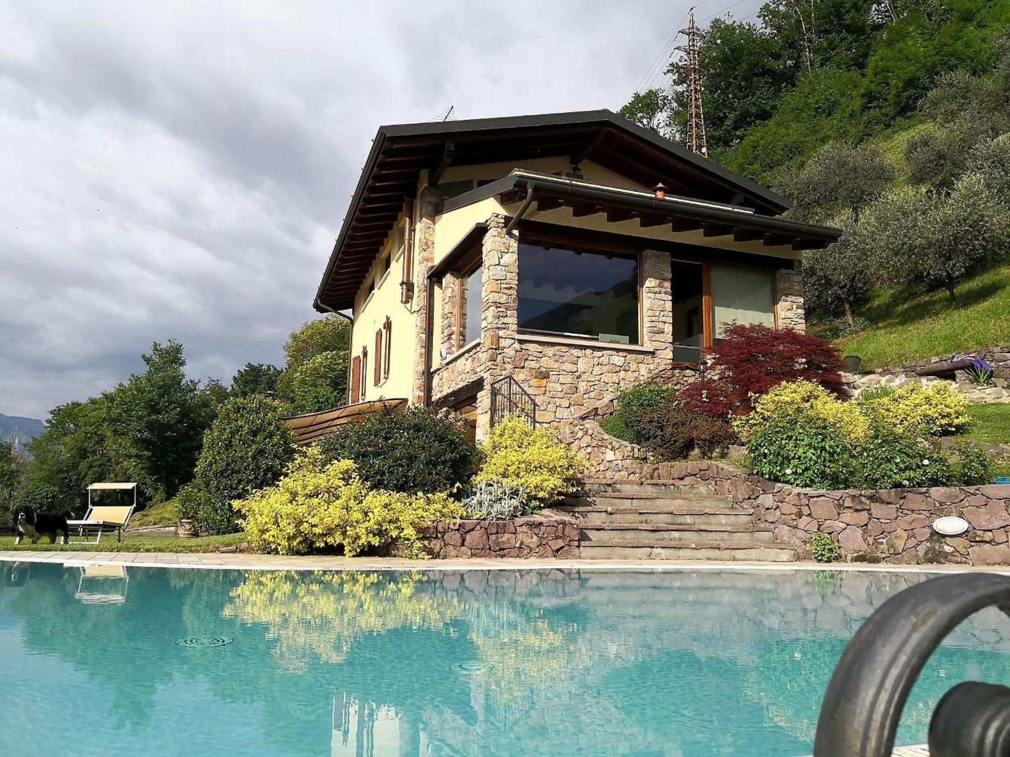 Villa In Pisogne With Pool Garden And Lake View מראה חיצוני תמונה